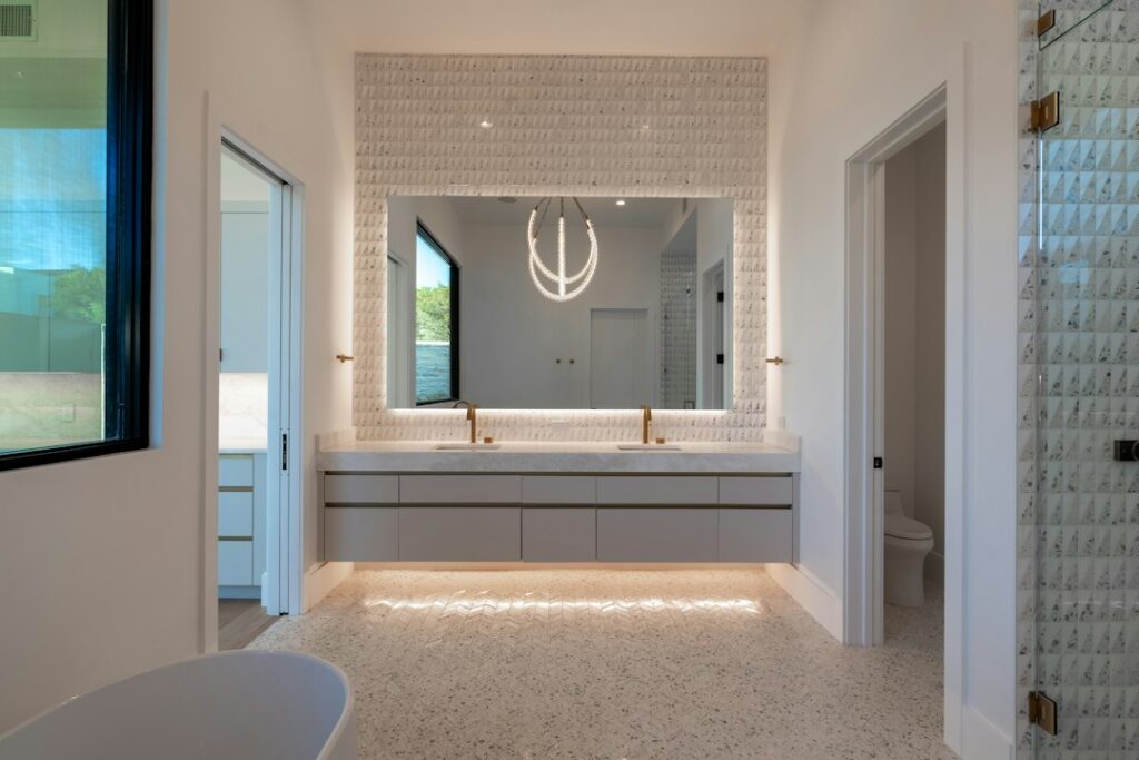 Terrazzo vloer in de badkamer: wat je moet weten voor je kiest